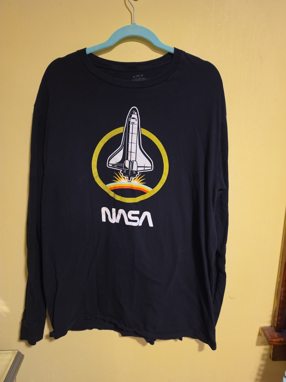 NASA Space Shuttle Men's Size XL Black Long Sleeve T-Shirt 100% Cotton
